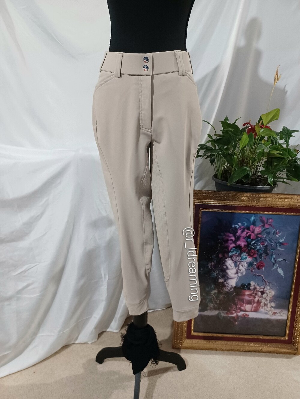 NWT Ariat Tri Factor Grip Full Seat Breech Size 32R In Tan